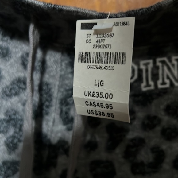Victoria’s Secret skinny jogger, size large, leopard design pants - Picture 2 of 8